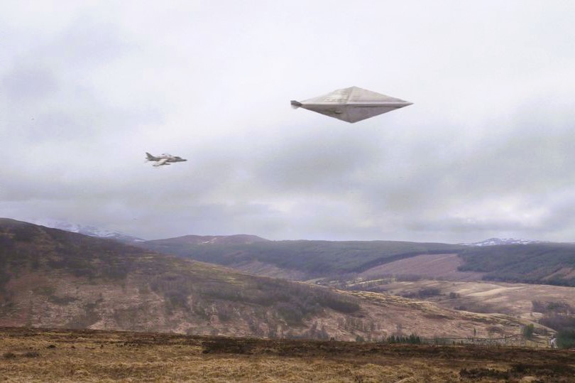 Pengejaran Pesawat Dan UFO